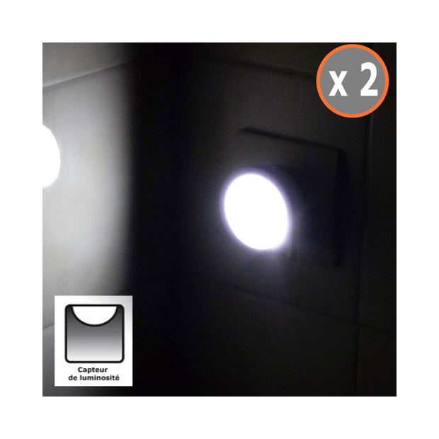 Veilleuse LED avec détecteur de mouvement PENTATECH AN05 33322 LED