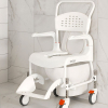 Chaise de douche & wc avec roues Etac Clean